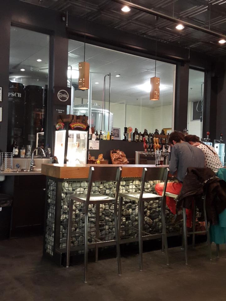 alexisjmorgan's tweet image. Enjoying #YVR water of the microbrew variety. Thanks @BomberBrewing