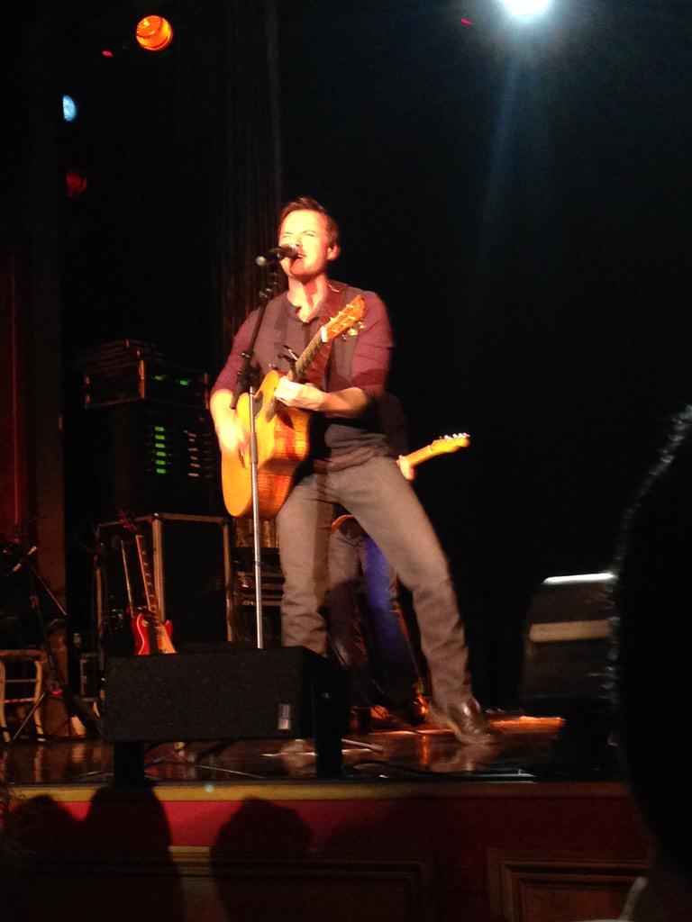 Happy Birthday to my favorite singer till the day I die!! the show on Saturday was fantastic by the way! 