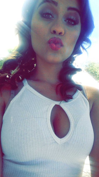 I'm a nightmare dressed like a day dream💋 http://t.co/s0w7T3SFdy<a href="/tag/confidenceisbeautiful"class="tags"><span>#confidenceisbeautiful</span></a>