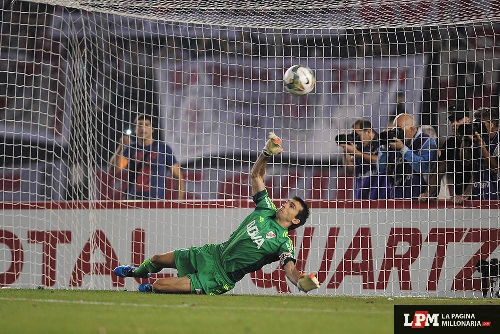 FrancoTorres__'s tweet photo. #FelizCumpleTrapito

Uno de los mejores arqueros de los últimos años. NUNCA te vayas de RIVER, dueño de los 3 palos. http://t.co/LXIsW7tvSQ