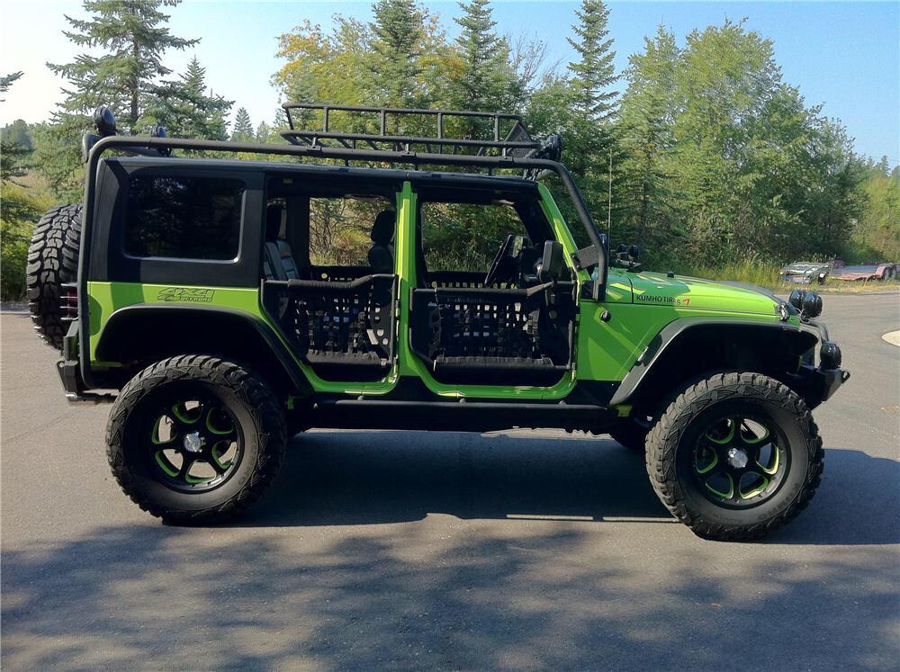 jeep_feed's tweet photo. ☀️Summer time🌴  =  Doors off 👍 http://t.co/RudhaLNAE2