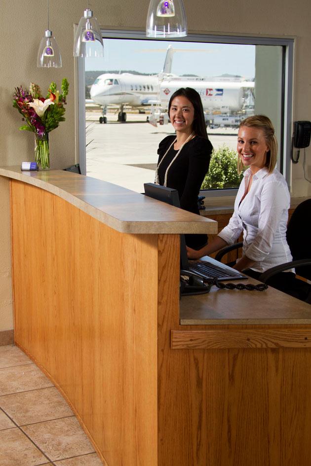 FBOExperience's tweet photo. ACI JET CENTER - #SANLUIS #PASOROBLES - CENTRAL CALIFORNIA FBOs @FlyACIJet @FBOExperience #fbo #bizav #vipaviation http://t.co/gtTBTIE1jB