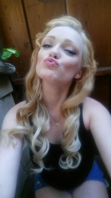 Hello to all of my sexy followers http://t.co/YAkDBvBmm8<a href="/tag/zoeypaige"class="tags"><span>#zoeypaige</span></a>