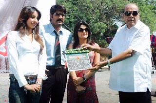 SanjjanaaG's tweet photo. Remember Filming3 films in @SureshProdns #mugguru #nenyemchinapillana and #avanu2,u will always live in our memories! http://t.co/X0hrSLaZgR