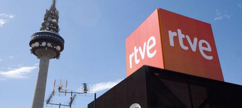 prnoticias's tweet photo. Agentes sociales de @RTVE se unirán en rueda de prensa conjunta contra la redacción paralela http://t.co/fS1YAUrGKE http://t.co/C3KS9c8WY5