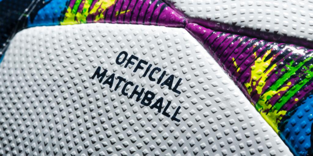 adidasUK's tweet photo. RT and follow for the chance to carry the match ball out with @MesutOzil1088 in the @championsleague next week #UCL http://t.co/YkZkAVpSng