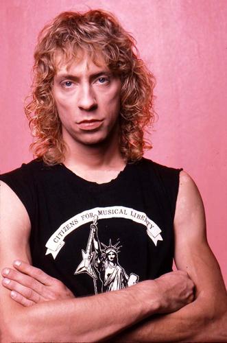 HoyRockMetal's tweet image. 18 Feb 1958, nació #GarSamuelson #RIP ex baterista de #Megadeth ex #FatalOpera #ThrashMetal #SpeedMetal #HeavyMetal