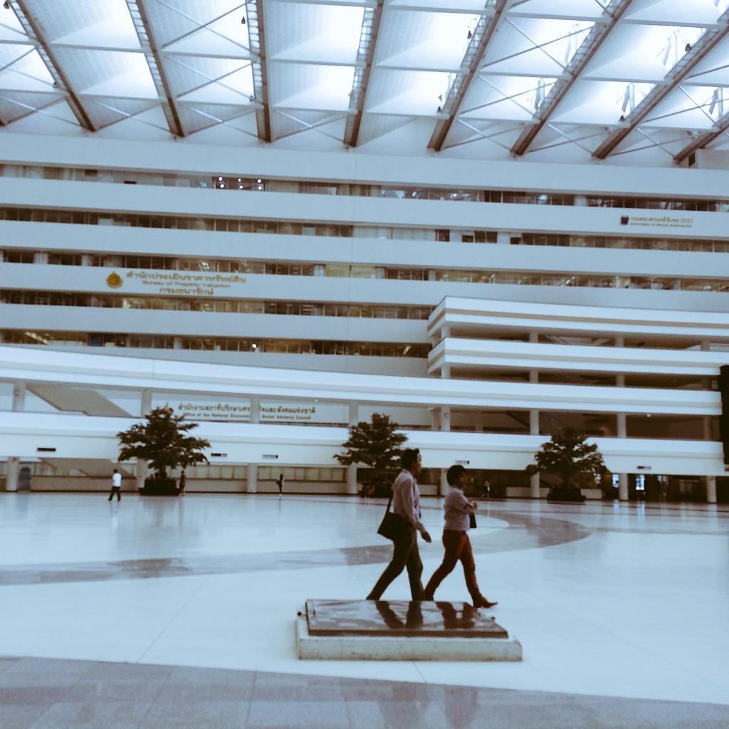 siriornmanee's tweet photo. Lunch #GovernmentComplex #BuildingB http://t.co/ewMXVLam2e