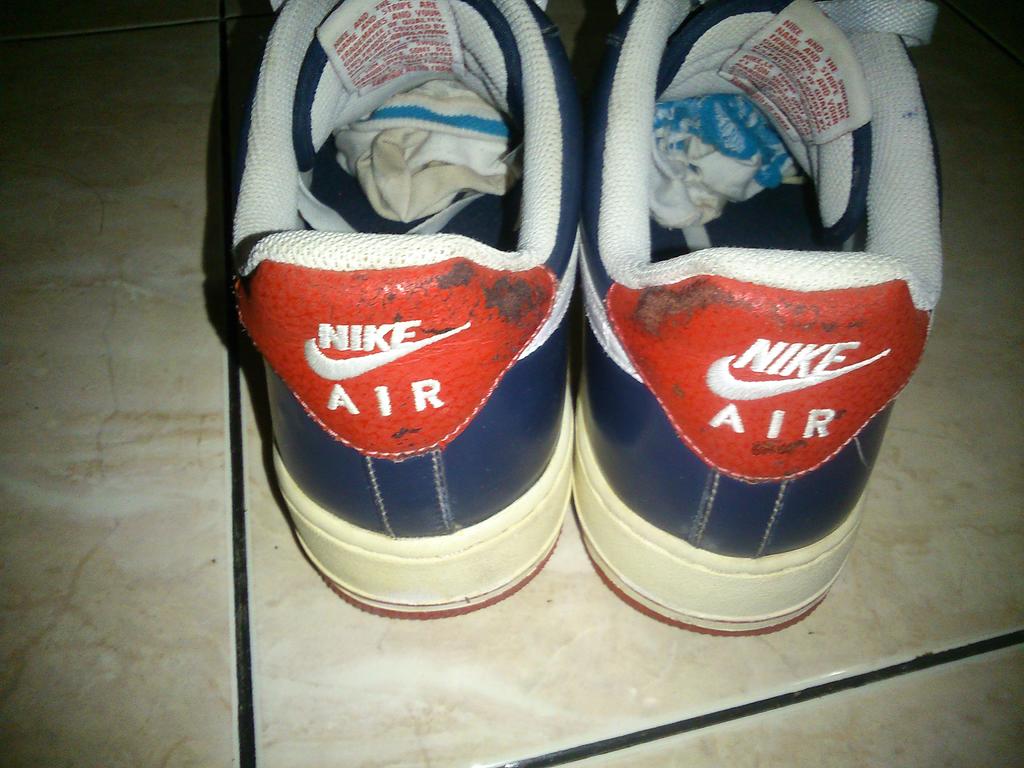 secondstuff7's tweet image. Wts Nike AF1 42,5. 300k nett. TT jaket/tas/jogger/sweatpants/flanel jogja 081904202829. @BADE_Official  @kickSolution