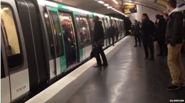 BBCSport's tweet photo. Chelsea vow to ban any fans involved in "abhorrent" confrontation in Paris http://t.co/27mtyfpwlV #CFC http://t.co/0VyaoPJzgp