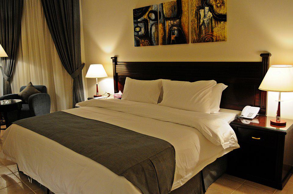 ExecutivesHotel's tweet photo. An elegant and relaxing space to recline after a day in Riyadh. http://t.co/bumCcamtXP
