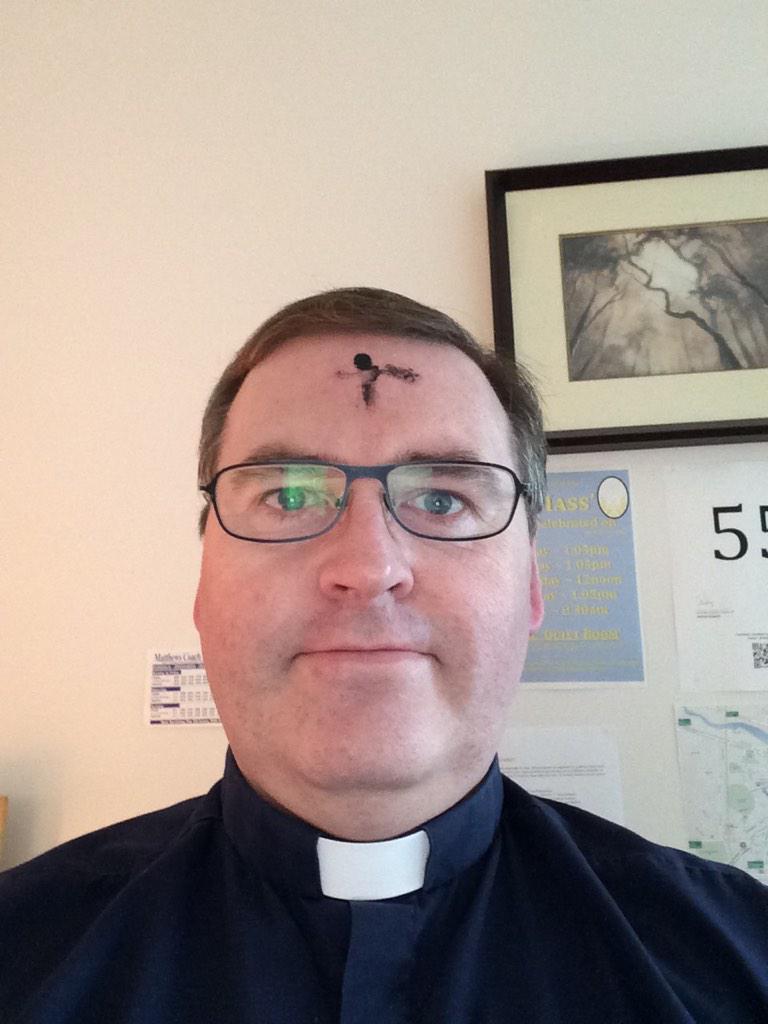 chaplaincydkit's tweet image. Borrowed &amp;amp; adapted from @revkatebottley: &apos;You&apos;ve got something on your forehead father&apos; #AshWednesdayProblems (1/2)