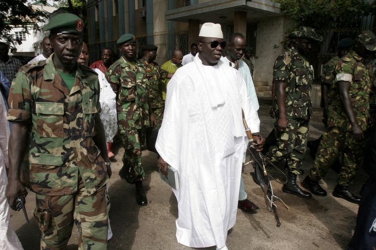 La #Gambie, dirigée d'une main d'acier par Yahya Jammeh, fête son indépendance dans la terreur lemonde.fr/afrique/articl…