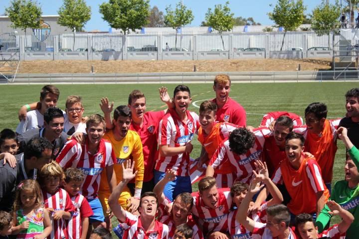 XpertCup's tweet photo. Volverá el @Atleti a ser el campeón de @XpertCup U18? Del 1 al 3 de mayo en @Torresportscity http://t.co/NThusbP412 http://t.co/BsBpKX6Vuz