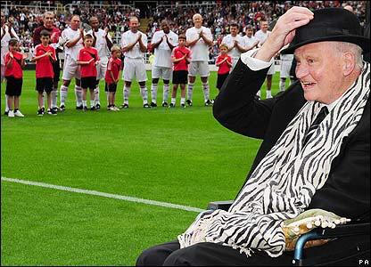Happy birthday Sir Bobby Robson. Gone but never forgotten. True gent and toon hero. R.I.P 