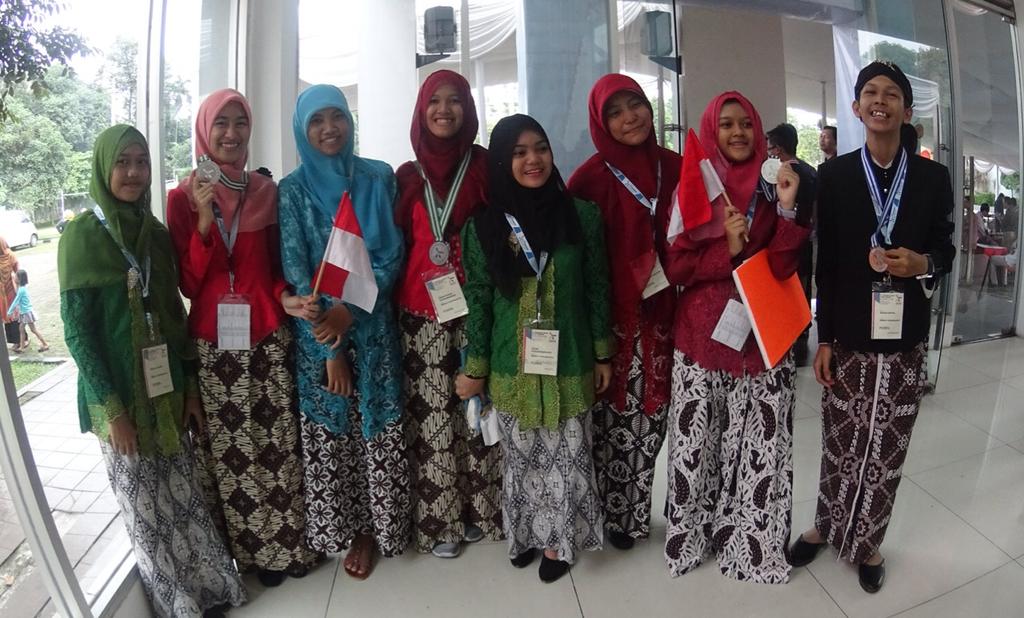 KIRMW's tweet photo. Selamat kpd para wakil dari @6cMudaWijaya yg atas kerja kerasnya berhasil menyumbangkan medali perak&amp;honorable :) http://t.co/vpwMIEqwYb