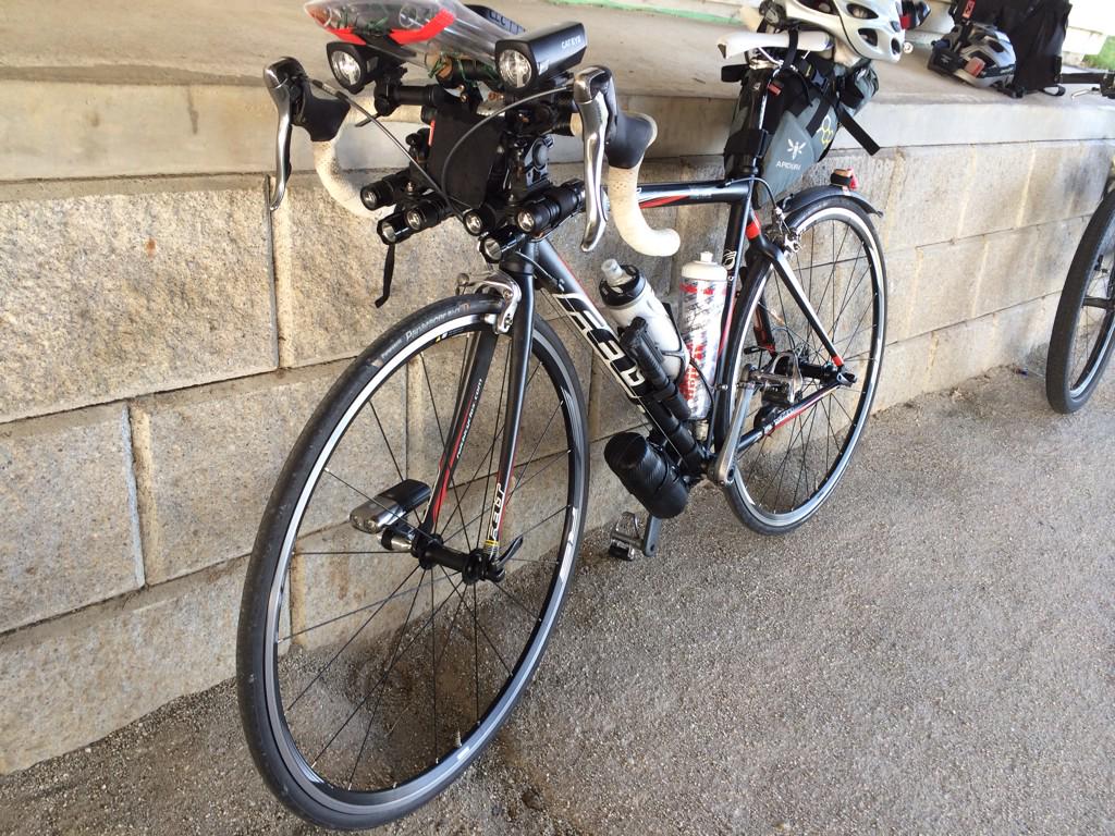 ろんぐらいだぁすとーりーず 光害一号の現行ver はこんな感じらしいですｗ ハブホルダーにvolt10らしきライトが付いてますねｗ T Co 1peqmtklb6 ろんぐらいだぁす