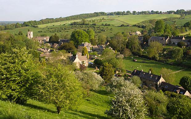 VisitBritain's tweet photo. The best Cotswolds pub walks @TelegraphTravel http://t.co/JoIbneIs6h  http://t.co/NPzuDkg2Cx