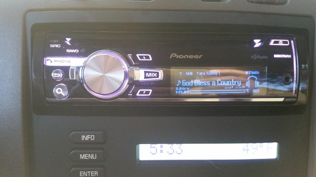 tararamey1314's tweet photo. #GodBlessACountryGirl @TheLacsMusic all day listenin http://t.co/YDgAbDRjuI