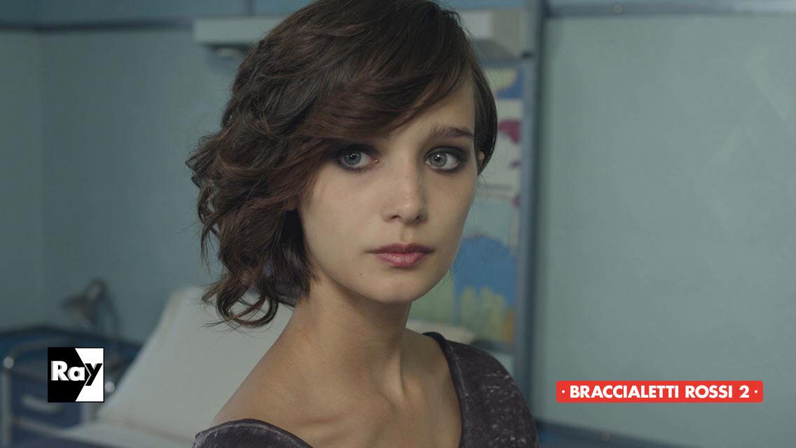 troiano14's tweet photo. Nina - Scarica l'App e Vinci il Set della 3a Serie! @BraccialettiRos http://t.co/WhgkRPfUU3 http://t.co/9f9tMQKbim