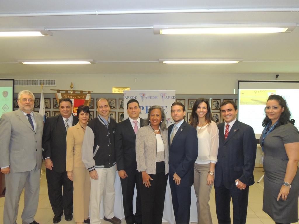 edriosh's tweet photo. Programa de Actualización Ejecutiva de @Apedeorg con respaldo de #QLU #ADEN #IESA #ALPHA&amp;OMEGA #DALECARNEGIE http://t.co/wDrvWKw06m