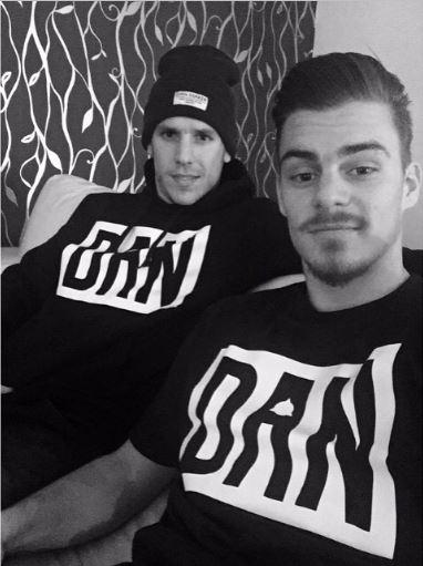 Dan__Maker's tweet photo. ✓ ✓ Join Us ✓ ✓ 
 
 #DanMakerCrew #ASNL 

✌Comme #RomainGrange et @QBeunardeau viens chopper ton #DanClassic ! http://t.co/7j7R5p734D