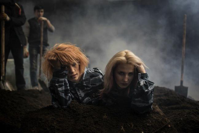 Watch Pussy Riot's Eric Garner-inspired "I Can't Breathe" with Richard Hell, YYYs' Nick Zinner p4k.co/JfDD7