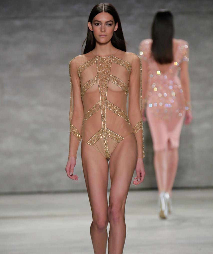 Miranda Kerr Nipples Hit The Runway