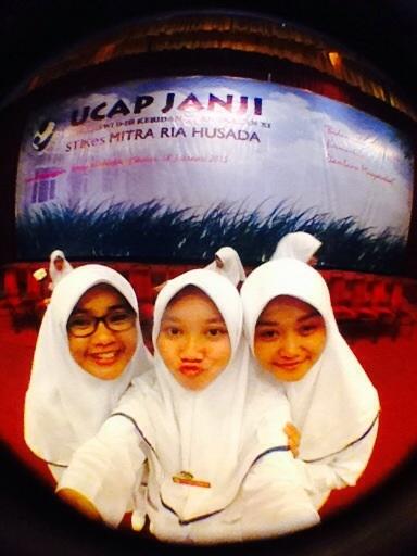 indri_lestari21's tweet photo. :) http://t.co/MMjmYO0zU0