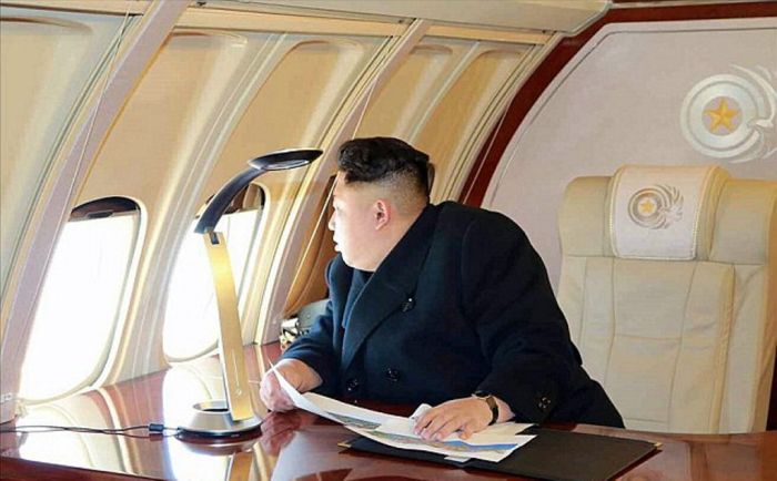 murboreno's tweet photo. LOL @saidmunazar RT @Metro_TV: Air Force Un, Pesawat Mewah Pemimipin Korea Utara http://t.co/aCmePZFR2y http://t.co/6jmQvrf1Ni