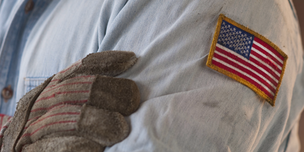 BofA_Tips's tweet photo. Sourcing and buying American-made goods might be right for your #SmallBiz. Here's why: http://t.co/SyZNlsbmf7 http://t.co/6FGDvNLvoy