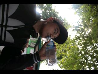 Momoen paling keren menurut gw stelah minum Aqua, jadi keliatan seger #AdaAQUA