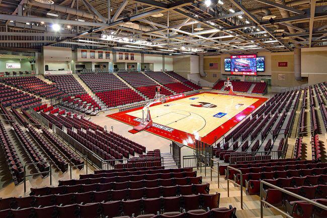 IUP_MBB's tweet image. Would Love To See This Place Packed 2night!! IUP vs SRU @ 7:30pm #HawkFamily #HawkNation #RivalryGame #WhiteOut