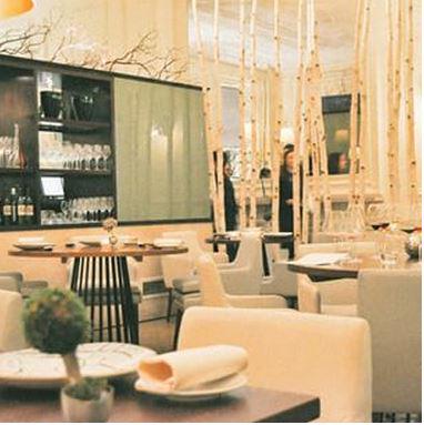 Great shot of our #Stunning interior #ChampagneBar #Texture