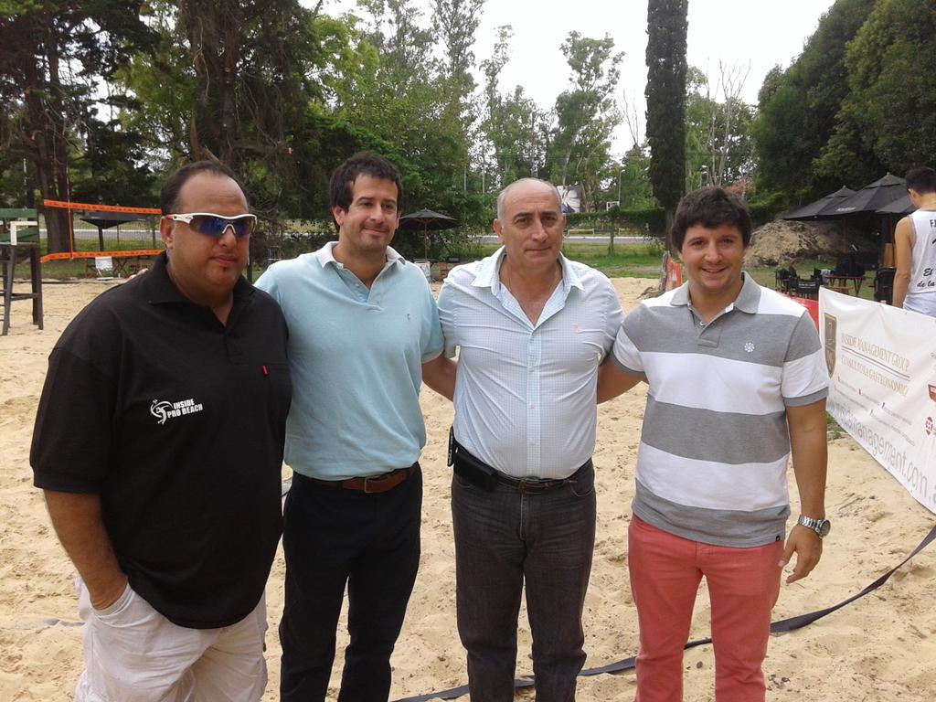 poncedeleonchef's tweet photo. Y llego el dia gran inauguració http://t.co/atdzrbqWsI