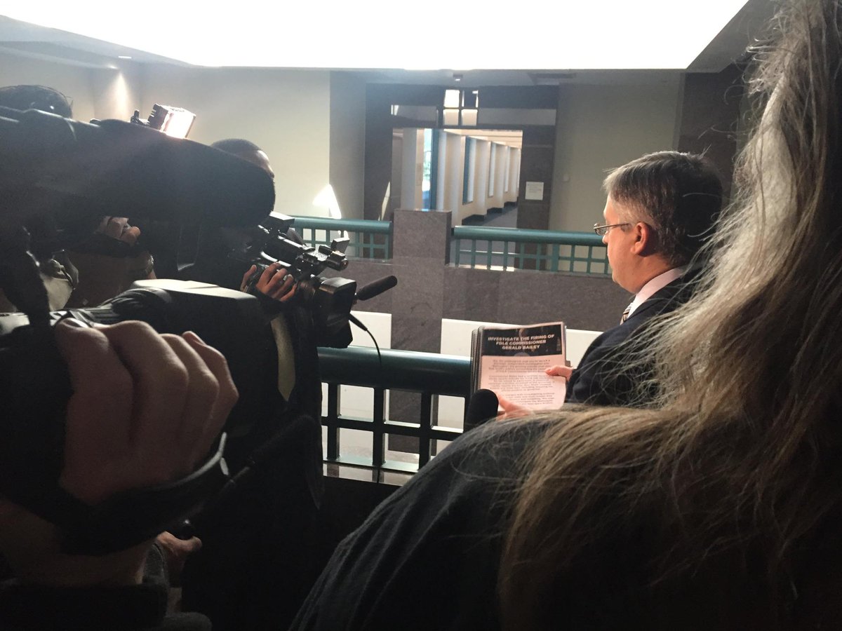 ProgressFlorida's tweet photo. JUST NOW: Our political director Damien Filer delivering 10k+ #Baileygate petitions to State Attorney's office. #pfla http://t.co/G6udCSeVPz