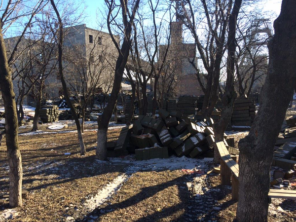 B-IzgWeCQAAIEkx.png:large