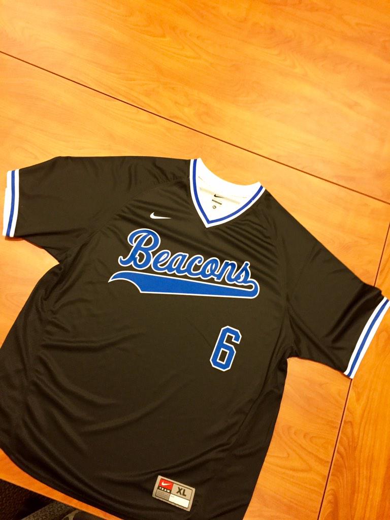 BeaconsBaseball's tweet photo. Feels like Christmas here in Beaconville! Jersey day! #Nike #BaseballBegins #throwbacks http://t.co/sXkM1Sbzga