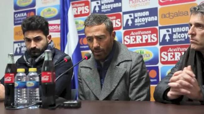 informacion_es's tweet photo. Andrés Palop se estrena como entrenador con el Alcoyano http://t.co/da8n5X6qij http://t.co/BrtCnyZ14b