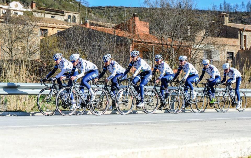 FDJ_SUEZ's tweet photo. #TeamTrainingCamp: ça bosse !@YourFSA @BH_Bikes @poli_fr @ZefalBike http://t.co/kAMxpN7Re7