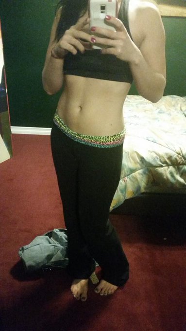 Time to get up and burn some fatness off :) http://t.co/uE4D7HqzNX
