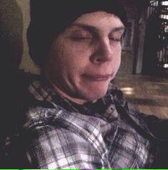 TylerEdingerRP's tweet photo. Love meeeee 💔 http://t.co/fyOK7FL9xv