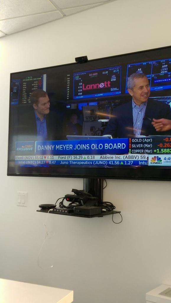 matthewjtucker's tweet image. Awesome job @nhglass on @CNBC in announcing #DannyMeyer from @shakeshack joining the @Olo Board.