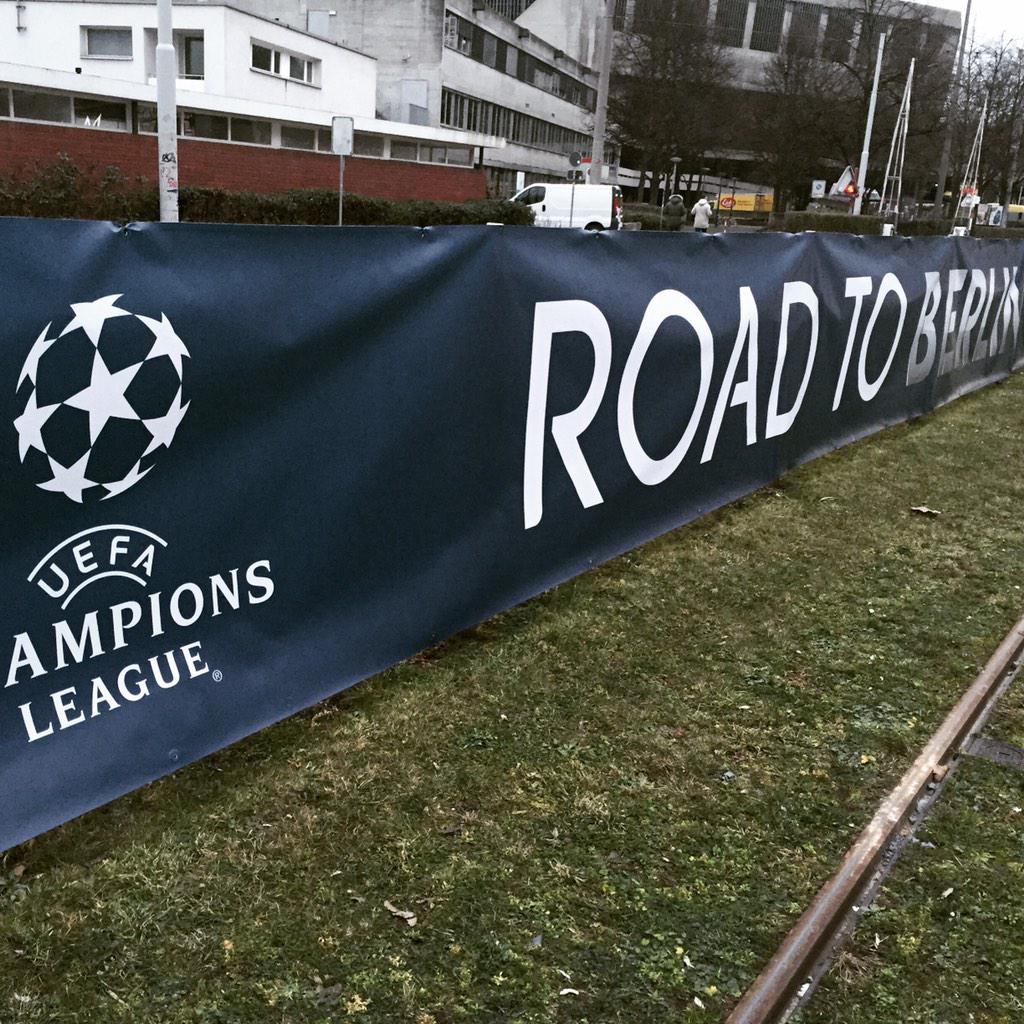FCBasel1893's tweet photo. 3 hours until kick-off! #fcbasel #fcpor @ChampionsLeague http://t.co/FHRjNDyb4n