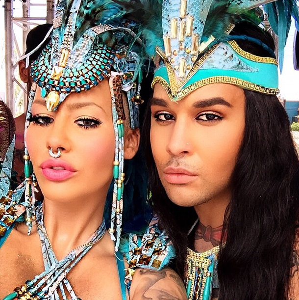 MTVStyleINTL's tweet photo. Over Amber Rose's Twitter war? Watch her shake it like a Polaroid picture at #Carnival instead http://t.co/nHxoUA0CwV http://t.co/yBOnJqQji4