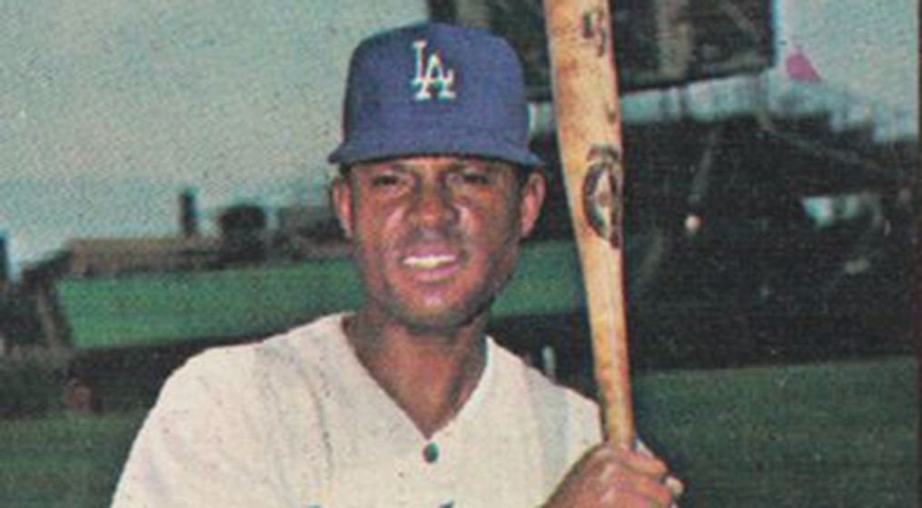 Happy birthday Manny!  Manny Mota is born on 2/18/38.  