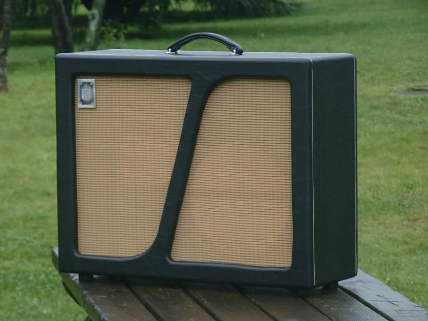 Tacoamps's tweet photo. New speaker cabinet 2x12 #handmade #boutiqueamps #customamps #tacoamps http://t.co/nAaZxJUud0