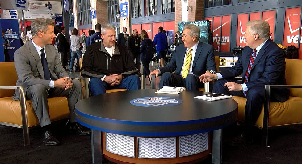 ESPNNFL's tweet photo. Rex Ryan #LIVEonSC now from the Combine. 

On EJ Manuel: "His work ethic is going to give this guy a chance." http://t.co/AZQoHONLDk