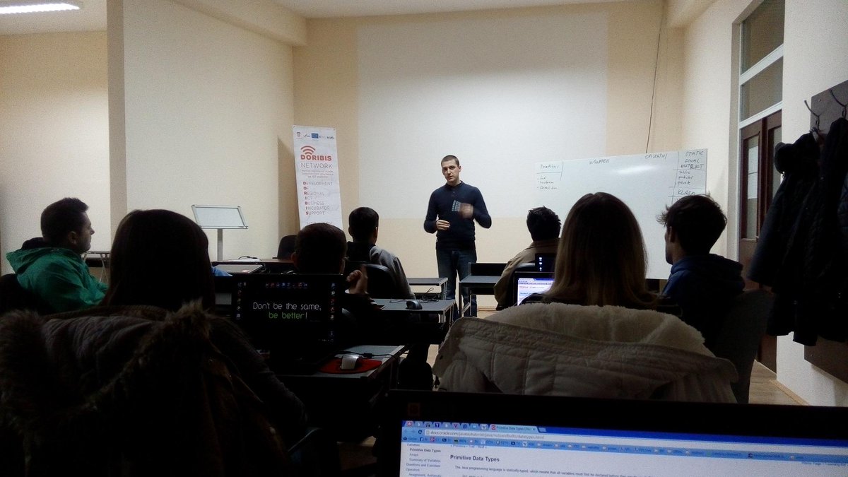 TechParkOsvit's tweet image. Krenuli smo s tečajem #AndroidAdvanced u sklopu projekta #DORIBIS Network! Sensei @jurisicJosip u elementu