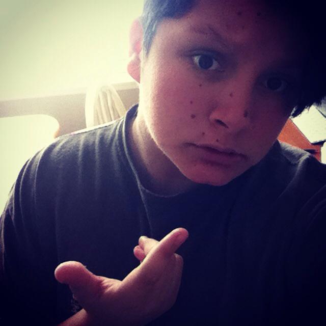 Cyrus_the_weird's tweet photo. Jawbone on fleek http://t.co/GgV1o32UXV